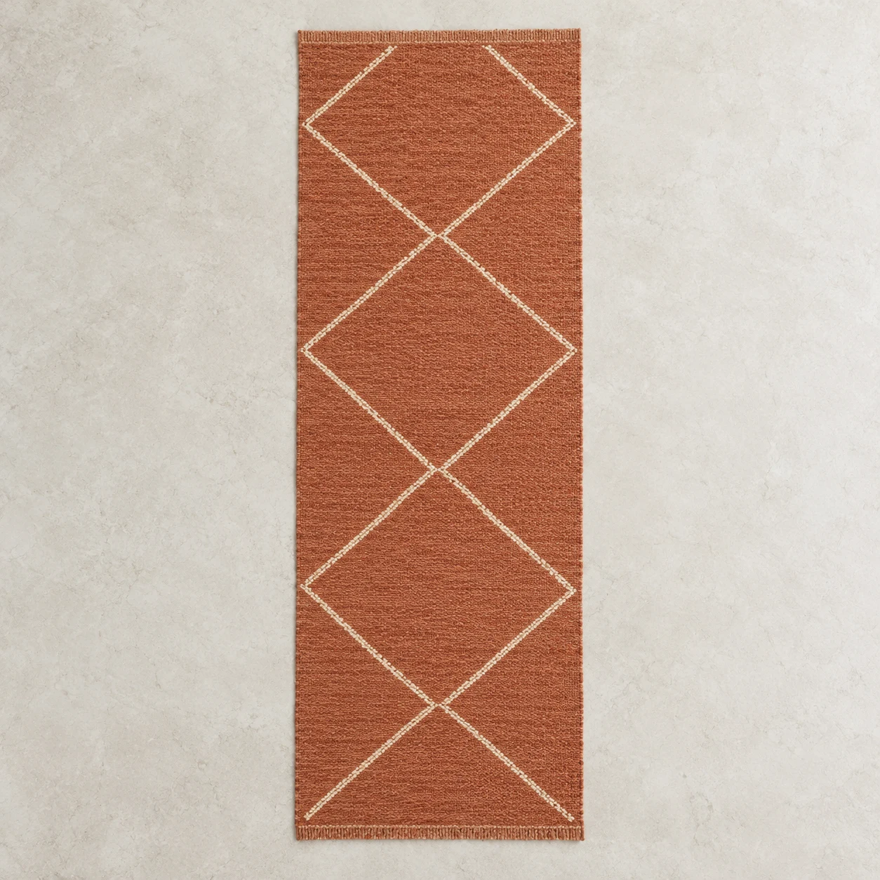 Clay geometric runner